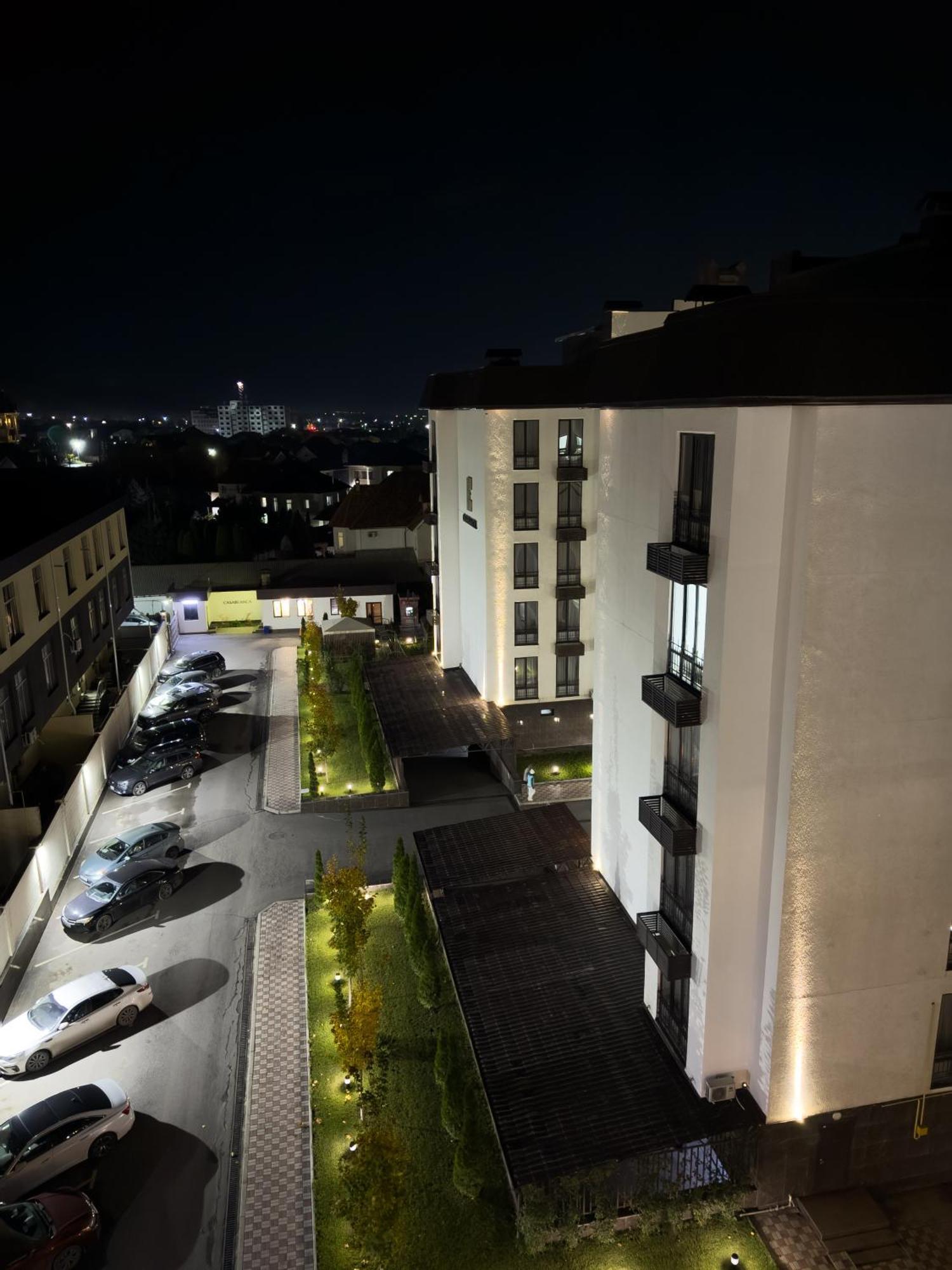 Casablanca Apart Hotel 비슈케크 외부 사진